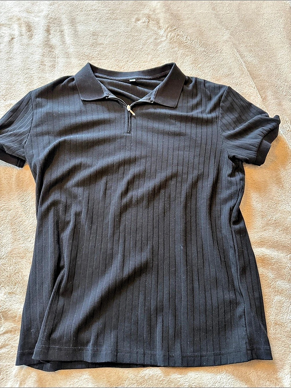 Black Short Sleeve Polo Like New